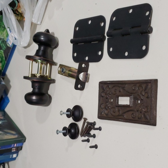 Oil Rubbed Bronze Accessories - Picture 7 of 8